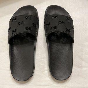 Gucci Women’s GG Slide Sandals